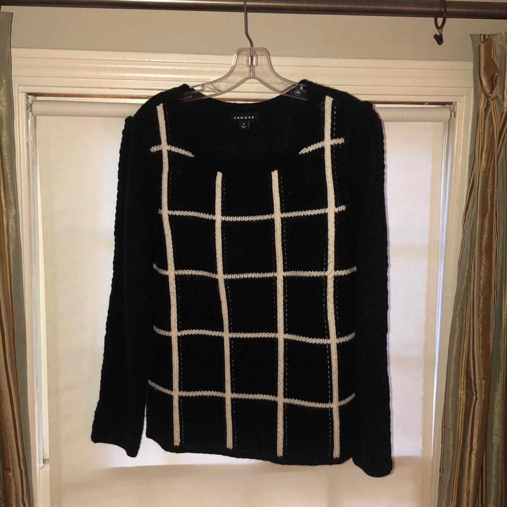 Light black and white stripe sweater